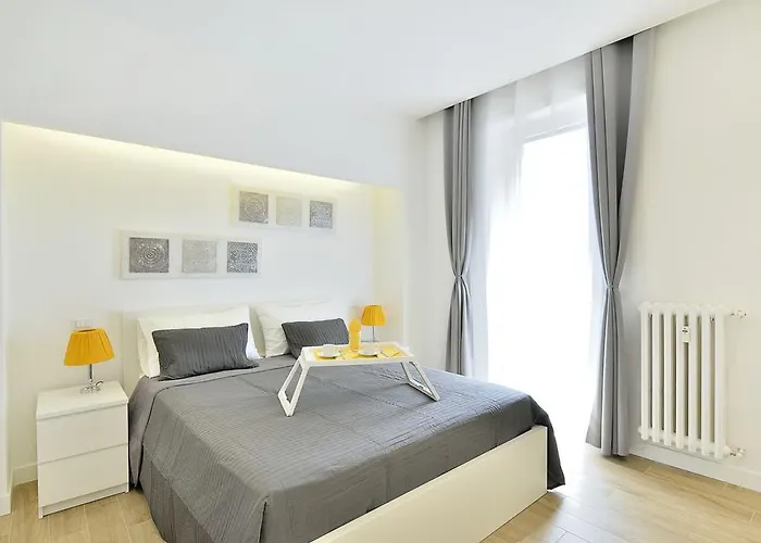 New Romantic Trastevere Apartment